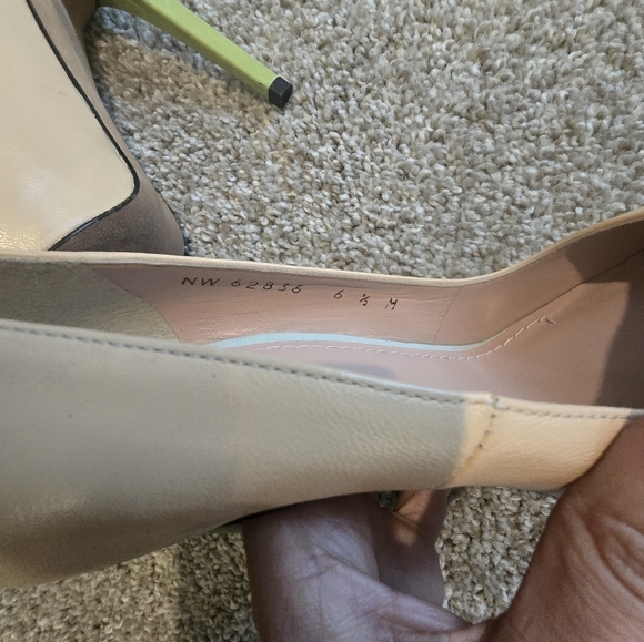 Stuart Weitzman Women's Peach Peep-Toe Heels- Nude & Lime - Picture 8 of 11